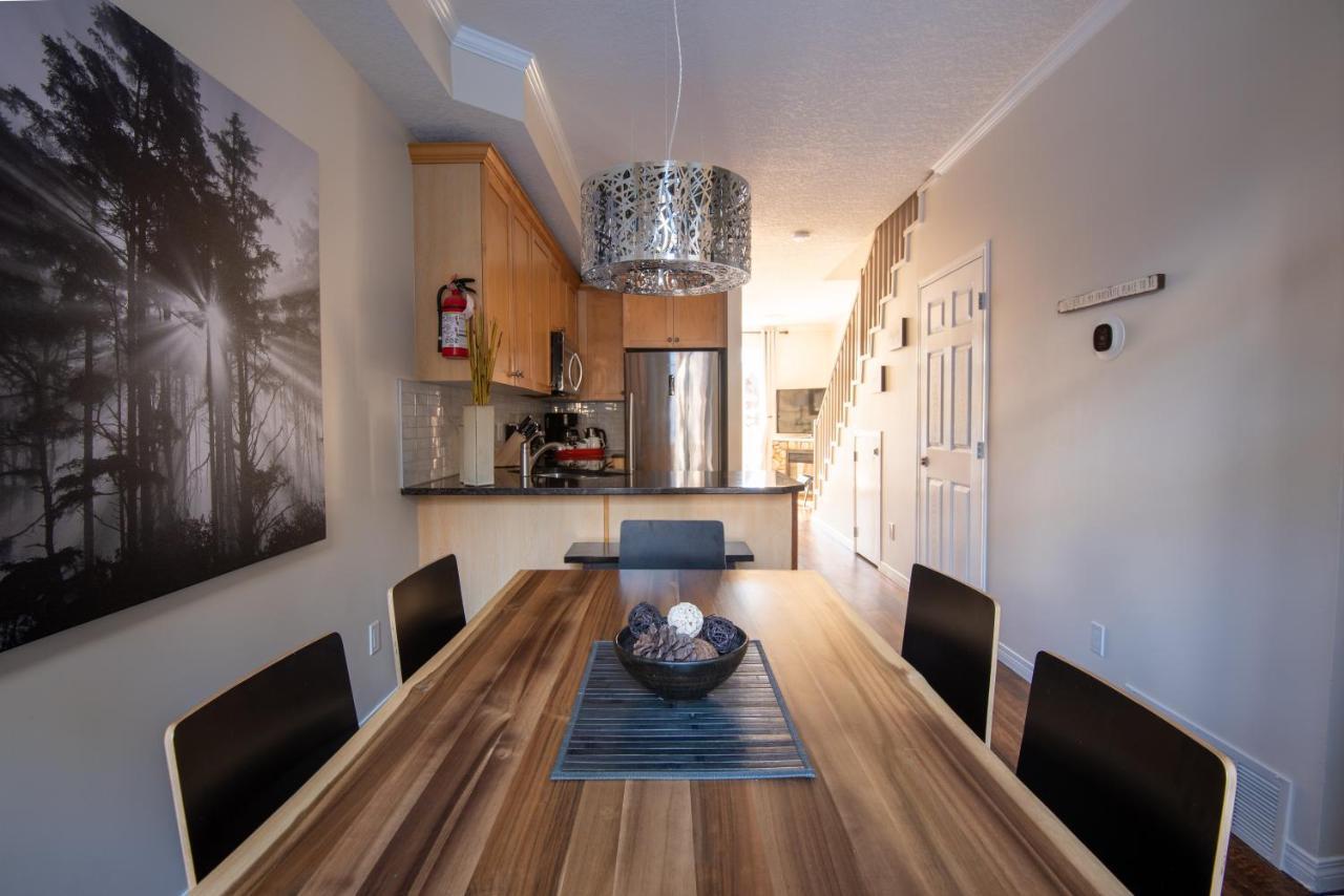 Renovated Chalet At Mystic Springs, Mountain Views, Pets Welcome! Canmore Esterno foto